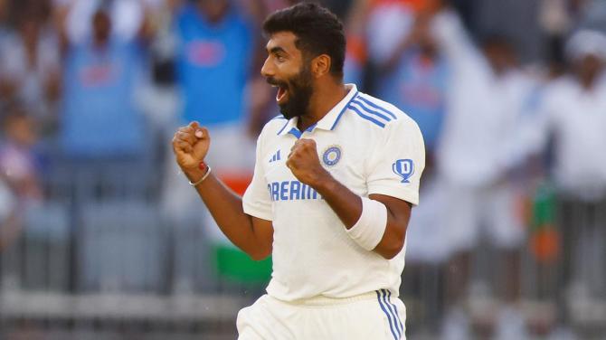 Clarke Hails Bumrah as the Greatest All-Format Fast Bowler