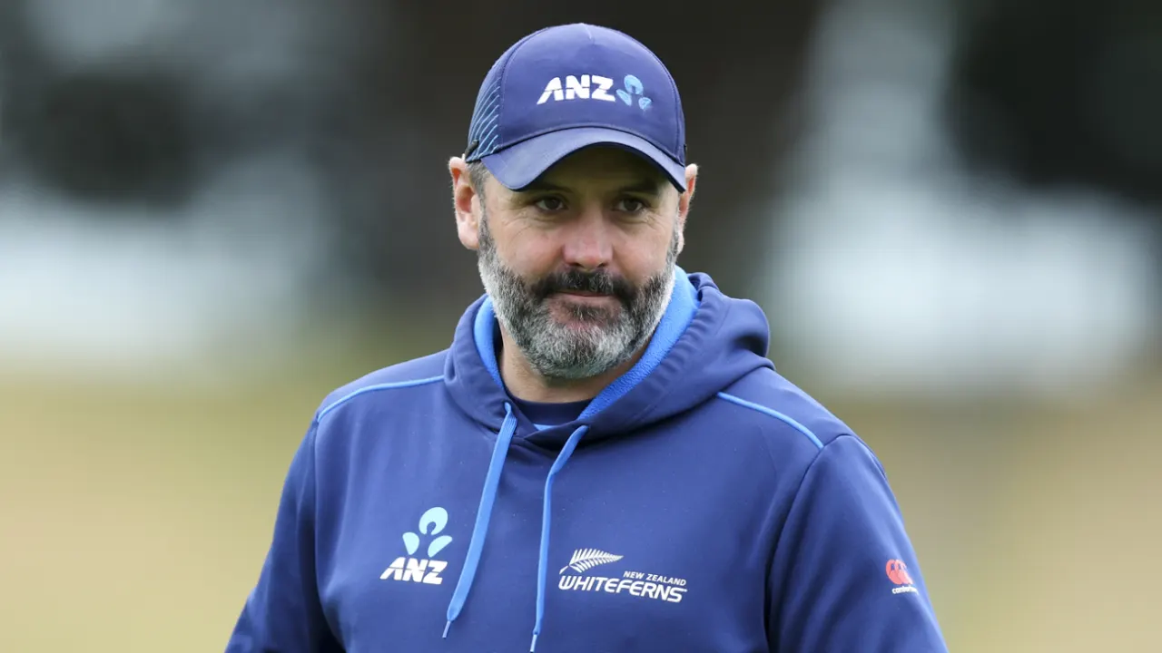 Ben Sawyer Reappointed as New Zealand Women’s Head Coach Until 2026